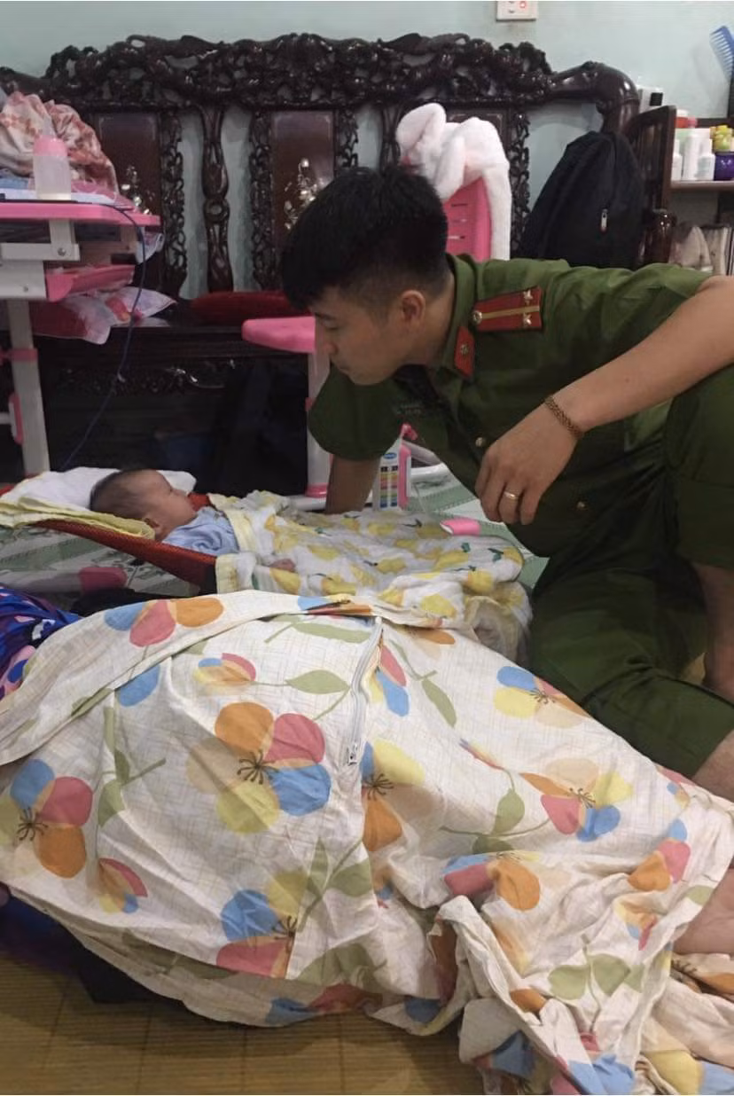 Liệt sỹ Phạm Công Huy ra đi để lại sự trống vắng trong ngôi nhà nhỏ, sự nhớ nhung không bao giờ bù đắp trong trái tim người ở lại