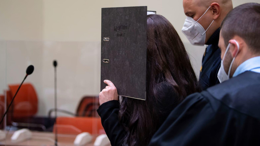 “Cô dâu IS” người Đức Jennifer Wenisch tại phiên tòa ở Munich hôm 25-10