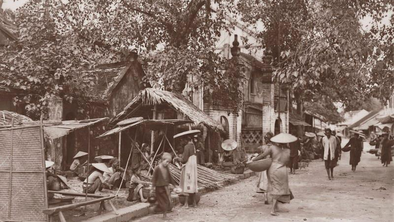 Một góc chợ Bưởi năm 1920