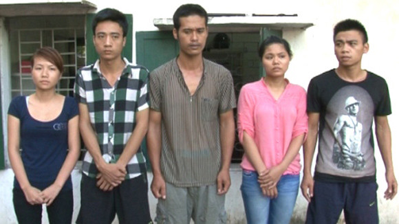 Thầy bói trúng “bẫy tình” ảnh 1