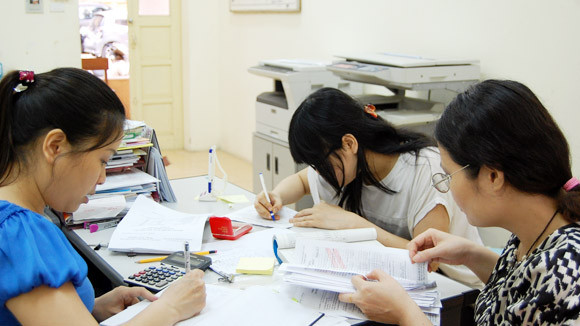 Rầm rộ đăng ký vào sư phạm ảnh 1