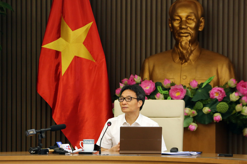 Phó Thủ tướng Vũ Đức Đam: Chiến lược xét nghiệm đã đóng góp vào thành công khống chế dịch bệnh nhưng để chung sống an toàn với dịch bệnh phải đổi mới chiến lược xét nghiệm