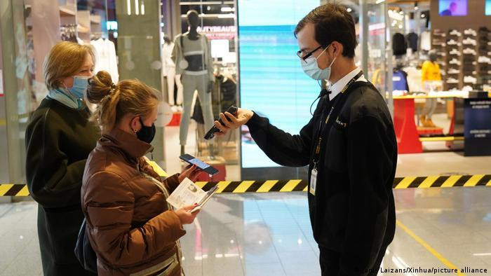 Nhiều nước châu Âu ghi nhận số ca mắc Covid-19 gia tăng mạnh