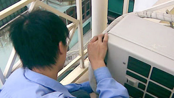 Dịch vụ bảo dưỡng, lắp đặt đồ điện lạnh tại nhà: Tiện nhiều, rủi ro cũng không ít ảnh 1 Dịch vụ bảo dưỡng, lắp đặt đồ điện lạnh tại nhà: Tiện nhiều, rủi ro cũng không ít ảnh 1