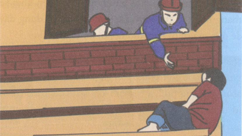 Hình 2: Trẻ nhỏ bị mắc kẹt ở ban công Hình 2: Trẻ nhỏ bị mắc kẹt ở ban công