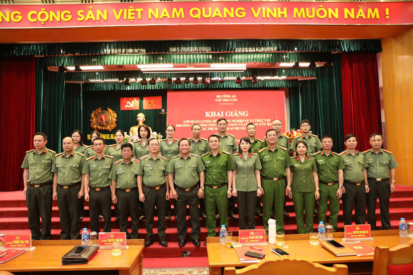 Các đại biểu dự buổi tập huấn ( Ảnh: Xuân Hoàn)