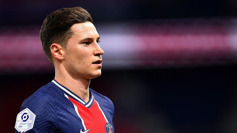 4. Julian Draxler (PSG). Ngôi sao người Đức không thật sự thành công ở PSG và ra đi chính là cách để anh cải thiện sự nghiệp. Hiện có thông tin Arsenal đang theo sát Draxler. 4. Julian Draxler (PSG). Ngôi sao người Đức không thật sự thành công ở PSG và ra đi chính là cách để anh cải thiện sự nghiệp. Hiện có thông tin Arsenal đang theo sát Draxler.