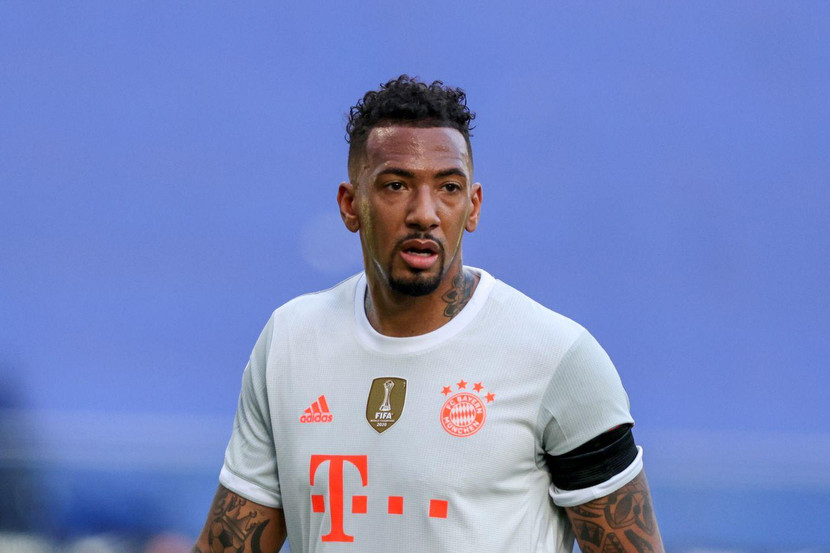 8. Jerome Boateng (Bayern Munich). Hùm xám có thể không cần đến Boateng nữa, nhưng với đẳng cấp của mình, trung vệ người Đức hoàn toàn có thể khoác áo một CLB lớn để tiếp tục làm dày thêm bộ sưu tập danh hiệu. 8. Jerome Boateng (Bayern Munich). Hùm xám có thể không cần đến Boateng nữa, nhưng với đẳng cấp của mình, trung vệ người Đức hoàn toàn có thể khoác áo một CLB lớn để tiếp tục làm dày thêm bộ sưu tập danh hiệu.