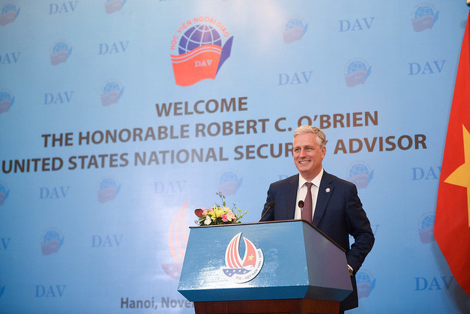 Cố vấn An ninh Quốc gia Mỹ Robert O’Brien nói chuyện với sinh viên Học viên Ngoại giao Cố vấn An ninh Quốc gia Mỹ Robert O’Brien nói chuyện với sinh viên Học viên Ngoại giao