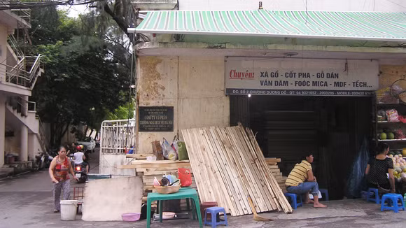 Thản nhiên kiếm lời trên nhà - đất công ảnh 1