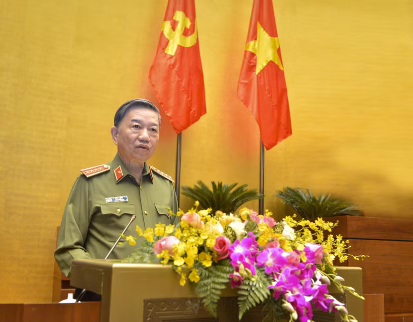 Đại tướng Tô Lâm, Ủy viên Bộ Chính trị, Bộ trưởng Bộ Công an khen ngợi các tập thể cá nhân có thành tích bảo đảm an ninh, trật tự và phòng chống dịch Covid-19 Đại tướng Tô Lâm, Ủy viên Bộ Chính trị, Bộ trưởng Bộ Công an khen ngợi các tập thể cá nhân có thành tích bảo đảm an ninh, trật tự và phòng chống dịch Covid-19