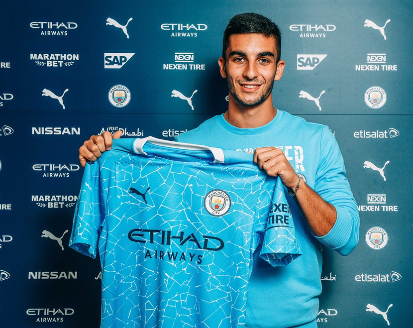 7. Ferran Torres (Valencia tới Man City - 21 triệu bảng). Với chỉ 21 triệu bảng, Man xanh đã có một món hời dù cho Ferran Torres chưa ra sân thi đấu phút nào. Tốc độ, khả năng ghi bàn và độ quái của Torres ở tuổi 20 chính là thứ có để giúp ngôi sao này dễ dàng hòa nhập và vươn tầm ở Premier League.