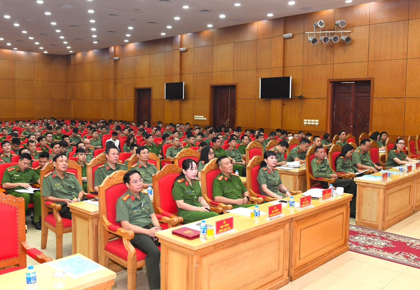 Hơn 400 cán bộ chiến sĩ sẽ tham gia lớp tập huấn về PCCC và CNCH