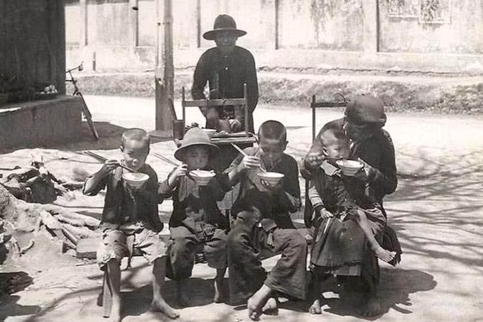 Một gánh phở xưa Một gánh phở xưa