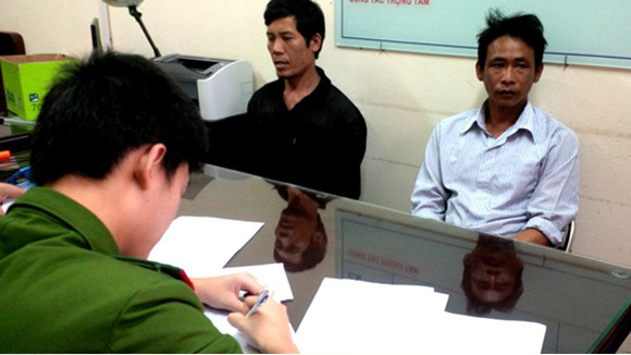 “Đánh” mạnh “cát tặc” trên sông Hồng ảnh 2