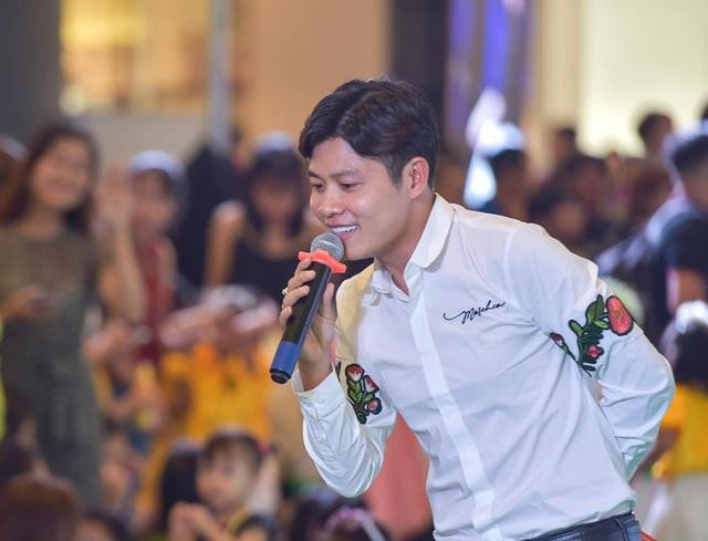 Nhạc sĩ Nguyễn Văn Chung đã có 6 bài hát được dạy ở trường học