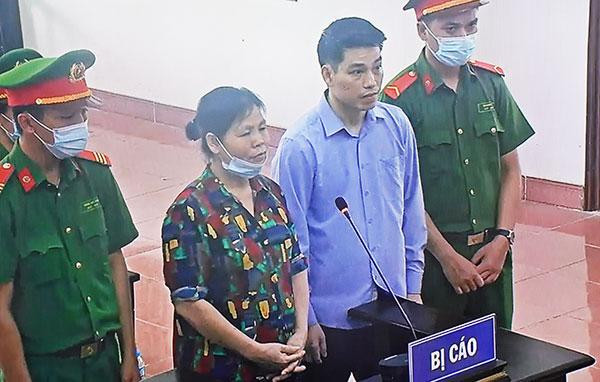 Cấn Thị Thêu và Trịnh Bá Tư đã bị Tòa án nhân dân tỉnh Hòa Bình tuyên phạt mỗi bị cáo 8 năm tù Cấn Thị Thêu và Trịnh Bá Tư đã bị Tòa án nhân dân tỉnh Hòa Bình tuyên phạt mỗi bị cáo 8 năm tù