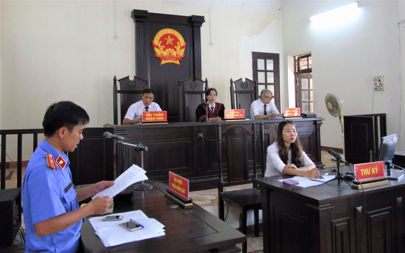 Tòa án giải quyết ly hôn theo thẩm quyền vụ án dân sự (Ảnh minh họa)