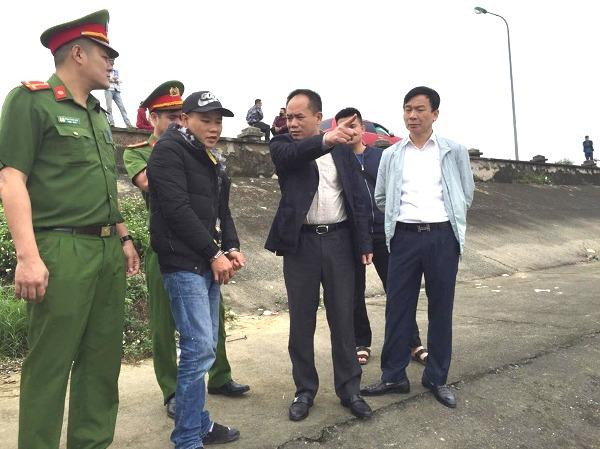 Thiếu tướng Nguyễn Thanh Tùng - Phó Giám đốc CATP Hà Nội cùng Đại tá Nguyễn Bình - Trưởng Phòng CSHS trong vụ bắt đối tượng cướp ngân hàng Thiếu tướng Nguyễn Thanh Tùng - Phó Giám đốc CATP Hà Nội cùng Đại tá Nguyễn Bình - Trưởng Phòng CSHS trong vụ bắt đối tượng cướp ngân hàng