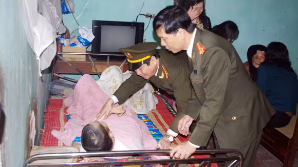 Ấm áp những tấm lòng vàng ảnh 2