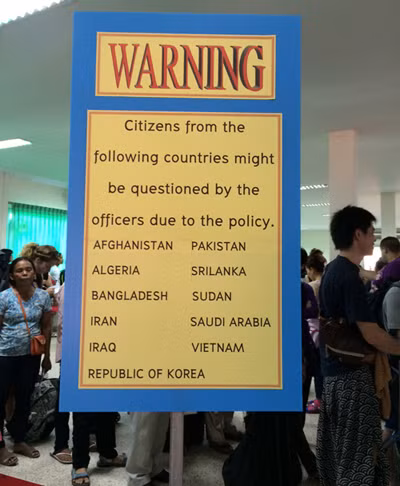 Dừng ngay sự phân biệt phi lý ảnh 1