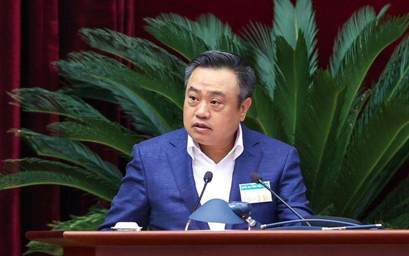 Chủ tịch UBND TP Hà Nội Trần Sỹ Thanh phát biểu tham luận tại Hội nghị