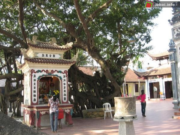 Phủ Tây Hồ thờ Mẫu Liễu Hạnh Phủ Tây Hồ thờ Mẫu Liễu Hạnh