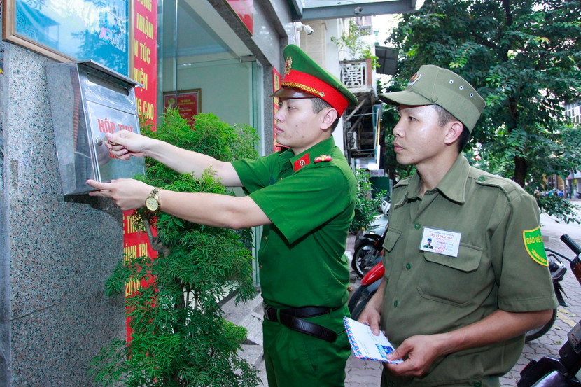 Sự phối hợp giữa các lực lượng trong bảo đảm an ninh, trật tự ở cơ sở góp phần bảo đảm an ninh, trật tự. Ảnh: Lam Thanh