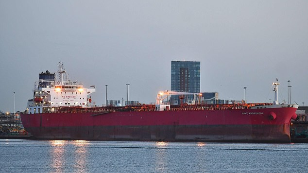 22 thành viên thủy thủ đoàn trên tàu chở dầu Nave Andromeda đã được giải cứu an toàn