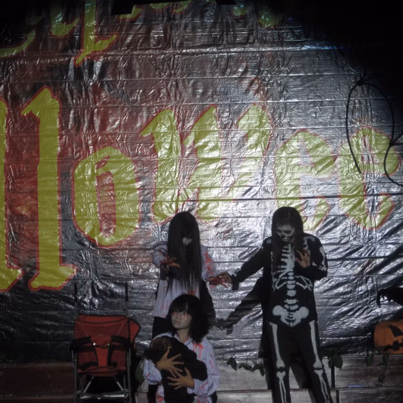  Bùng nổ với "Lễ hội Kenfident Halloween 2012" ảnh 4