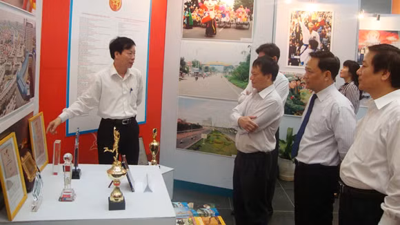 “Thủ đô Hà Nội đổi mới và phát triển” ảnh 1