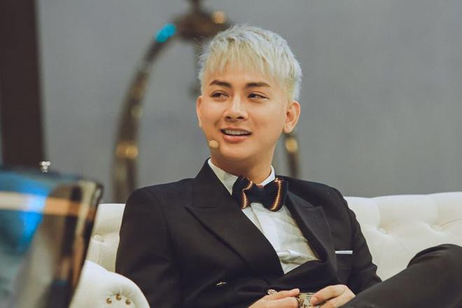 Việc Hoài Lâm ra mắt sản phẩm mới sau thời gian dài vắng bóng khiến người hâm mộ rất mong chờ Việc Hoài Lâm ra mắt sản phẩm mới sau thời gian dài vắng bóng khiến người hâm mộ rất mong chờ