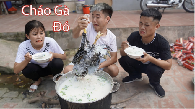 Hưng Vlog bị phạt 7,5 triệu đồng vì thực hiện clip phản cảm nấu cháo gà nguyên lông