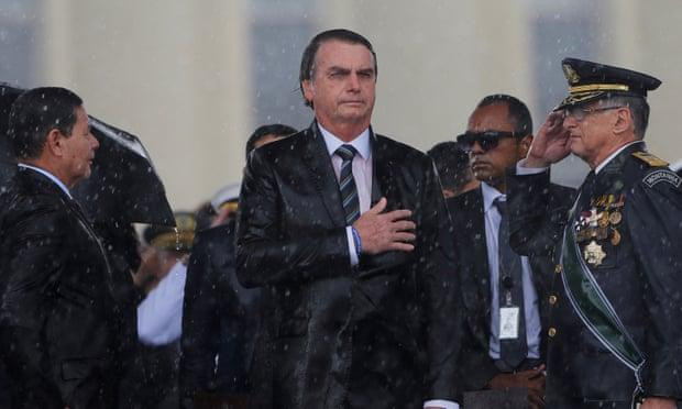 Quyết định thay thế hàng loạt quan chức của Tổng thống Brazil khiến dư luận bất ngờ