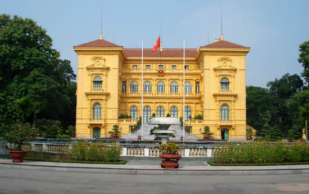 Phủ Chủ tịch (trước kia là Dinh toàn quyền Đông Dương) Phủ Chủ tịch (trước kia là Dinh toàn quyền Đông Dương)