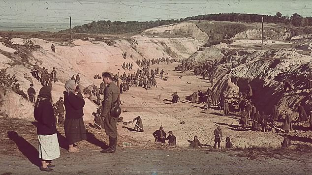 Hàng chục nghìn người đã bị Đức Quốc xã đưa đến hành quyết tại hẻm núi chết chóc ở Ukraine cuối tháng 9-1941