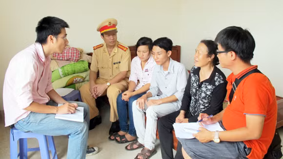 Xúc động những tấm lòng vì sĩ tử ảnh 1