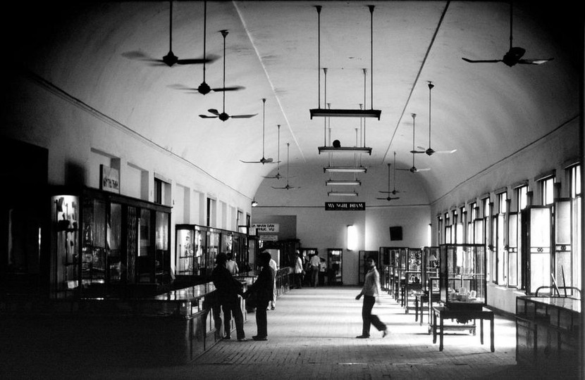 Bên trong Bách hóa tổng hợp năm 1980 Bên trong Bách hóa tổng hợp năm 1980