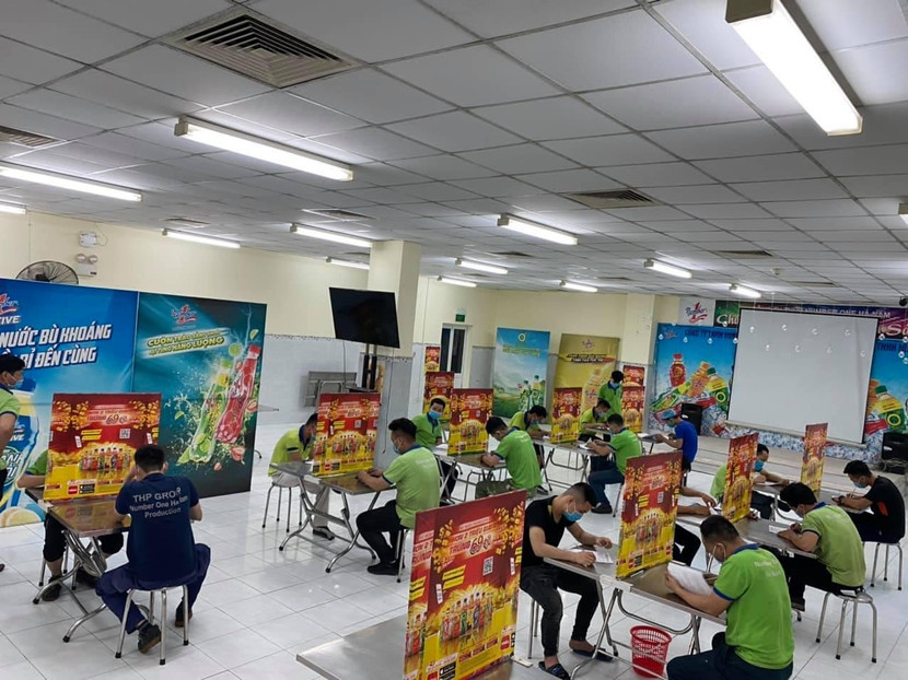 Thi tay nghề cho nhân viên sản xuất trong thời gian “3 tại chỗ” ở Công ty Tân Hiệp Phát Thi tay nghề cho nhân viên sản xuất trong thời gian “3 tại chỗ” ở Công ty Tân Hiệp Phát