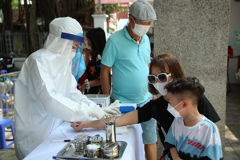 Dịch bệnh Covid-19 ảnh hưởng không nhỏ đến nền kinh tế của Việt Nam nói riêng và thế giới nói chung. Ảnh: Lam Thanh