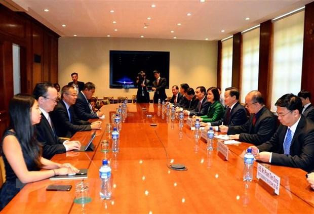 Quang cảnh buổi làm việc của Phó Thủ tướng Lê Minh Khái với Phó Tổng giám đốc WTO Trương Hướng Thần Quang cảnh buổi làm việc của Phó Thủ tướng Lê Minh Khái với Phó Tổng giám đốc WTO Trương Hướng Thần