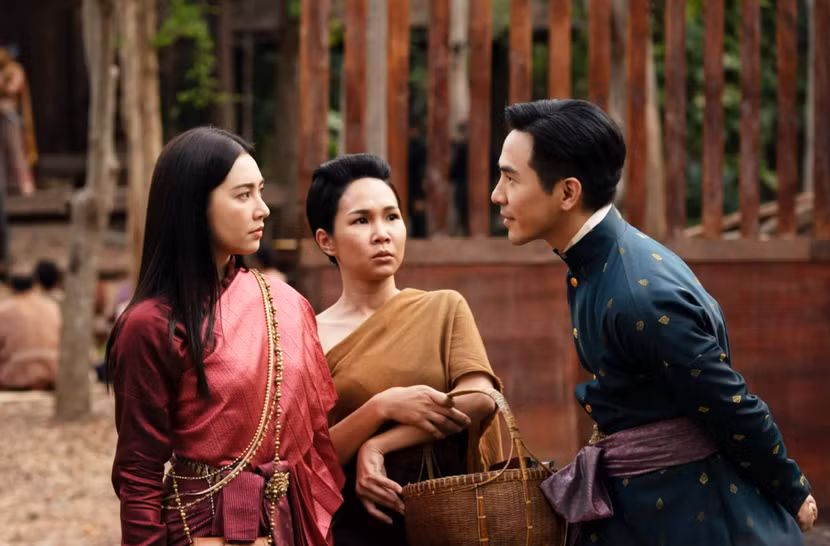 “Ngược dòng thời gian để yêu anh” vừa hài vừa lãng mạn