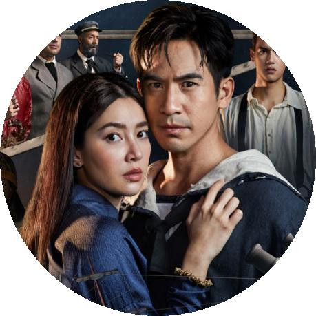 Cặp nam thanh nữ tú Thanavat Vatthanaputi (vai Bhop) và Ranee Campen (vai Gaysorn)