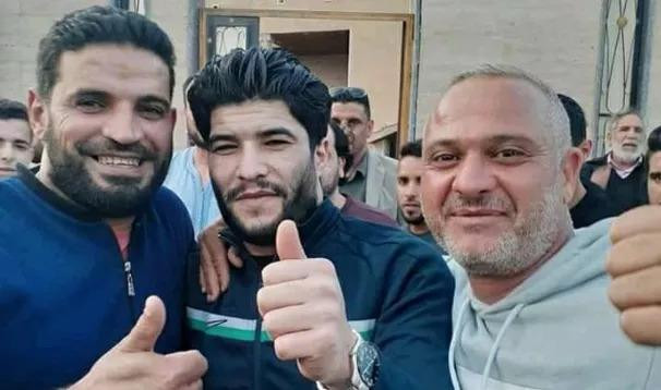 Chỉ huy lực lượng tuần duyên Libya Abd al-Rahman Milad (giữa) bị tình nghi nằm trong mạng lưới tội phạm ở vùng Zawiyah Chỉ huy lực lượng tuần duyên Libya Abd al-Rahman Milad (giữa) bị tình nghi nằm trong mạng lưới tội phạm ở vùng Zawiyah