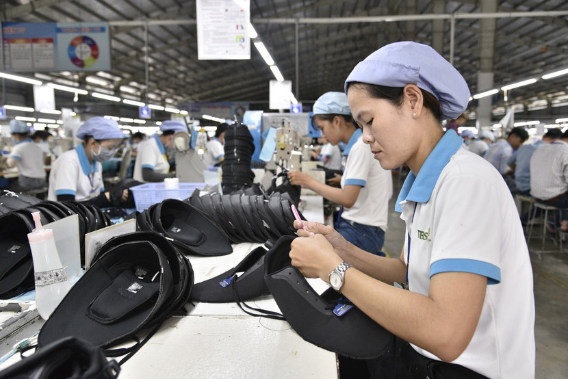 Nhiều doanh nghiệp da giày Việt Nam bị hạn chế về vốn và công nghệ sản xuất Nhiều doanh nghiệp da giày Việt Nam bị hạn chế về vốn và công nghệ sản xuất