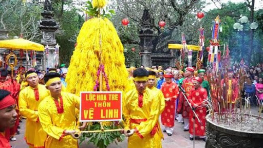 Rước giò hoa tre ở Lễ hội Gióng