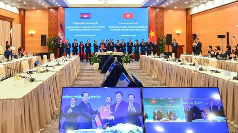 Kỳ họp lần thứ 18 Uỷ ban Hỗn hợp Việt Nam-Campuchia về Hợp tác Kinh tế, Văn hoá, Khoa học và Kỹ thuật, ngày 22-12