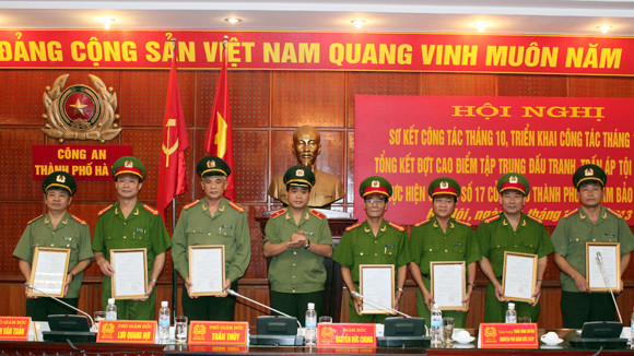 Siết chặt kỷ luật, nâng cao trách nhiệm người chỉ huy ảnh 1