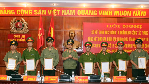 Siết chặt kỷ luật, nâng cao trách nhiệm người chỉ huy ảnh 1