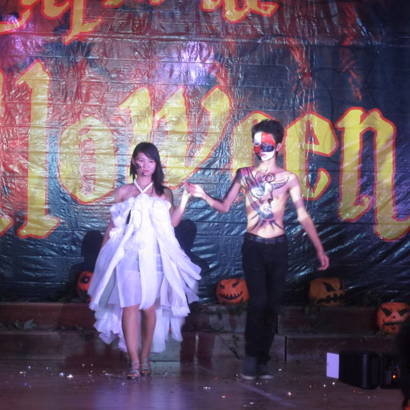  Bùng nổ với "Lễ hội Kenfident Halloween 2012" ảnh 6